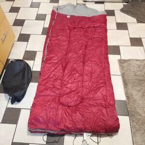 Coleman Adult Large Camping Outdoor Sleeping Bag 70" x 33” Like New, Super Clean